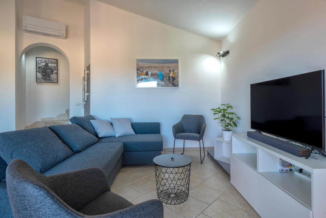 House Of Lens Apartman Golfo Aranci Kültér fotó