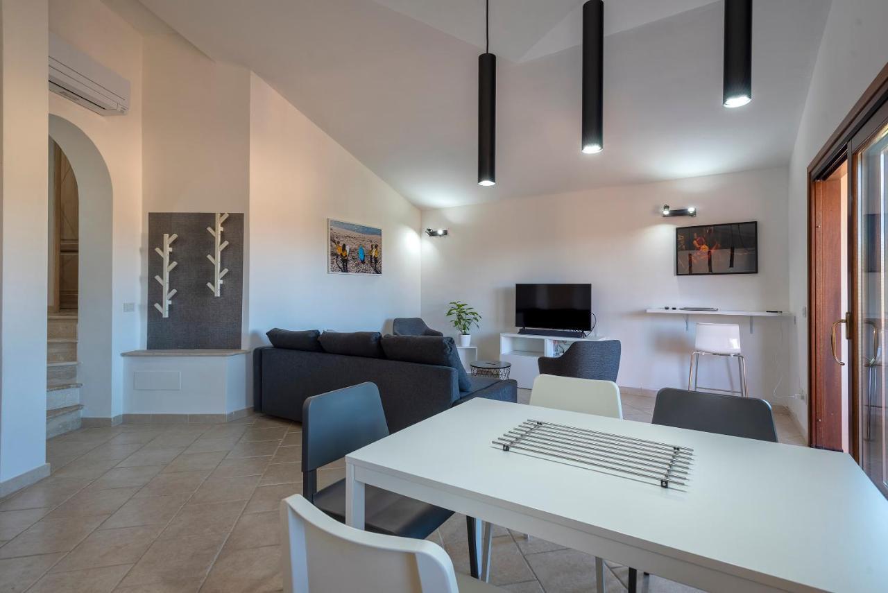House Of Lens Apartman Golfo Aranci Kültér fotó