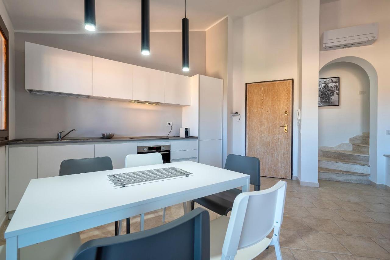 House Of Lens Apartman Golfo Aranci Kültér fotó