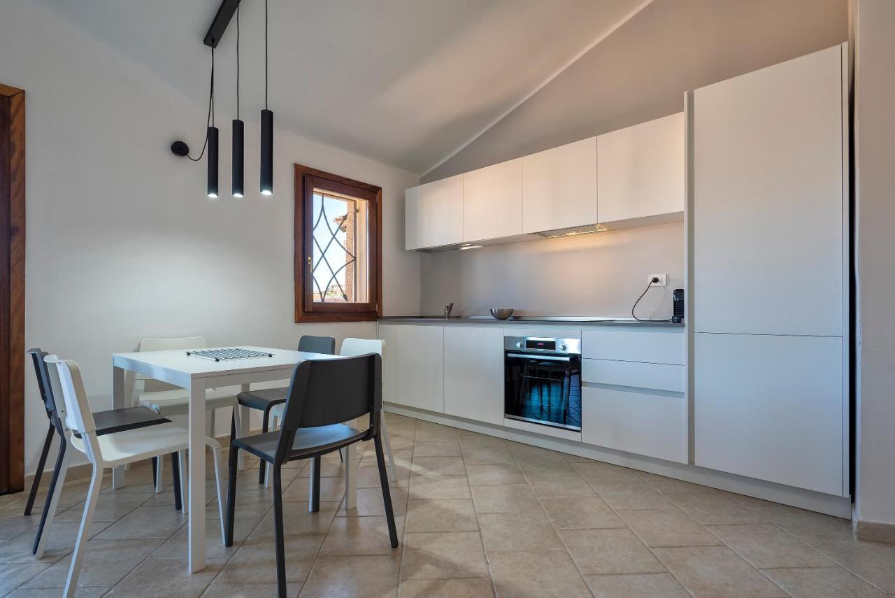 House Of Lens Apartman Golfo Aranci Kültér fotó