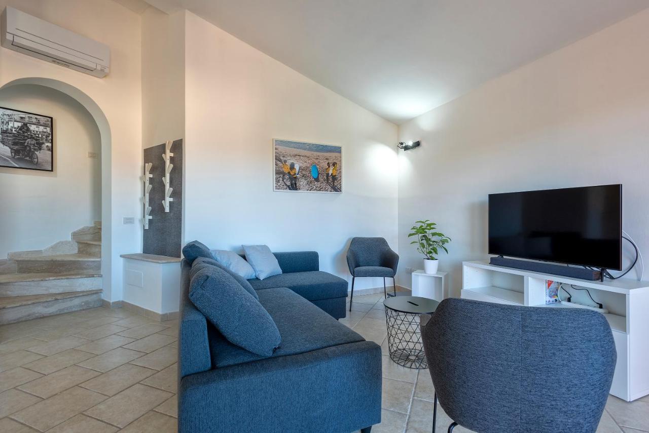 House Of Lens Apartman Golfo Aranci Kültér fotó