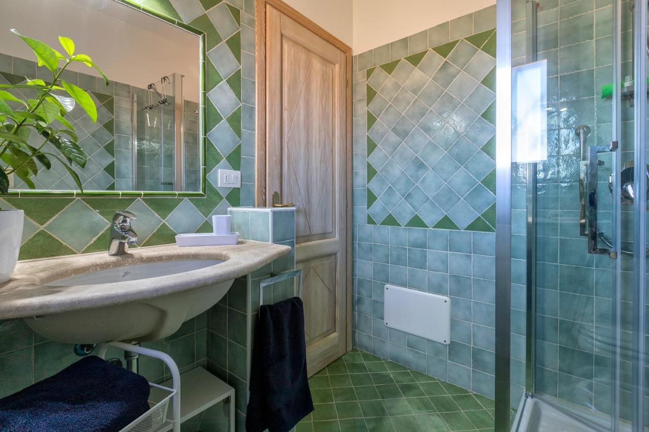 House Of Lens Apartman Golfo Aranci Kültér fotó