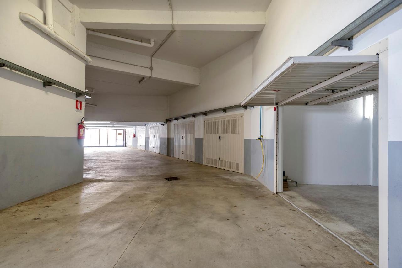 House Of Lens Apartman Golfo Aranci Kültér fotó