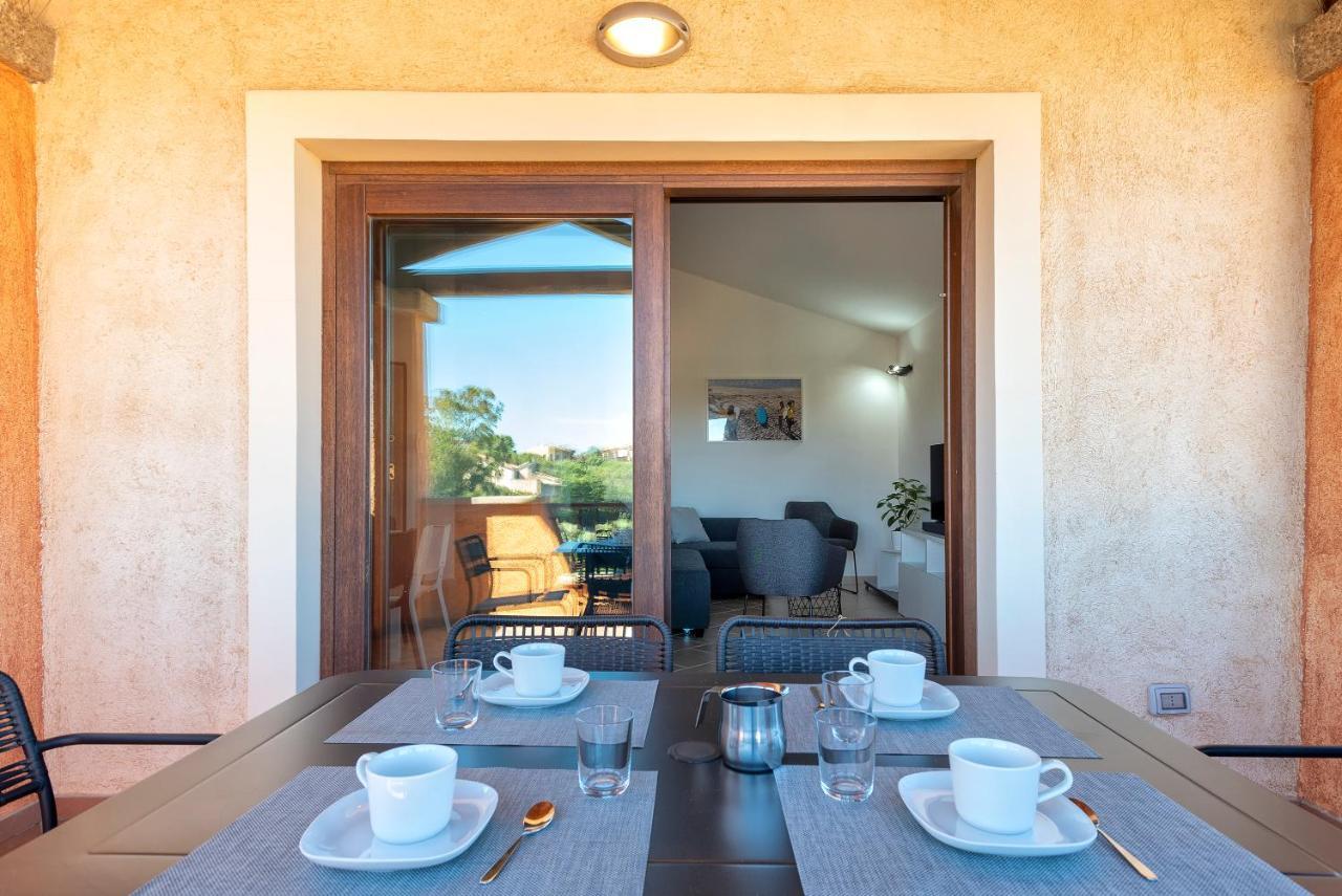 House Of Lens Apartman Golfo Aranci Kültér fotó